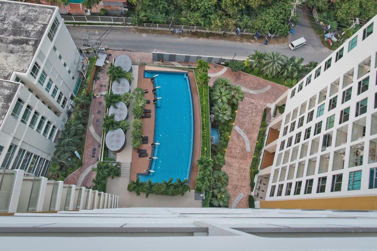 Stylish Studio In Peak Towers Pattaya Extérieur photo
